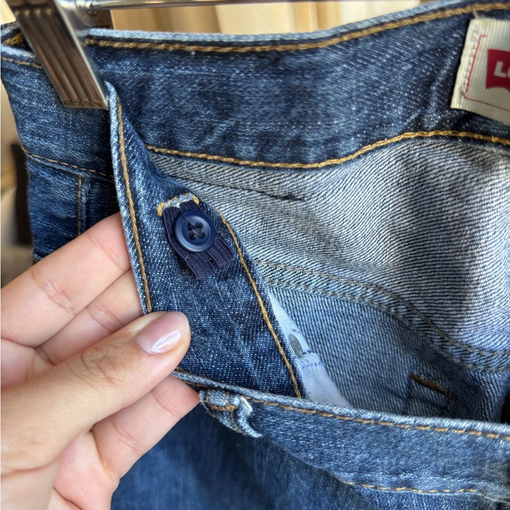 NWOT Levi's Men Straight Blue Jeans | 9H - Picture 3 of 7